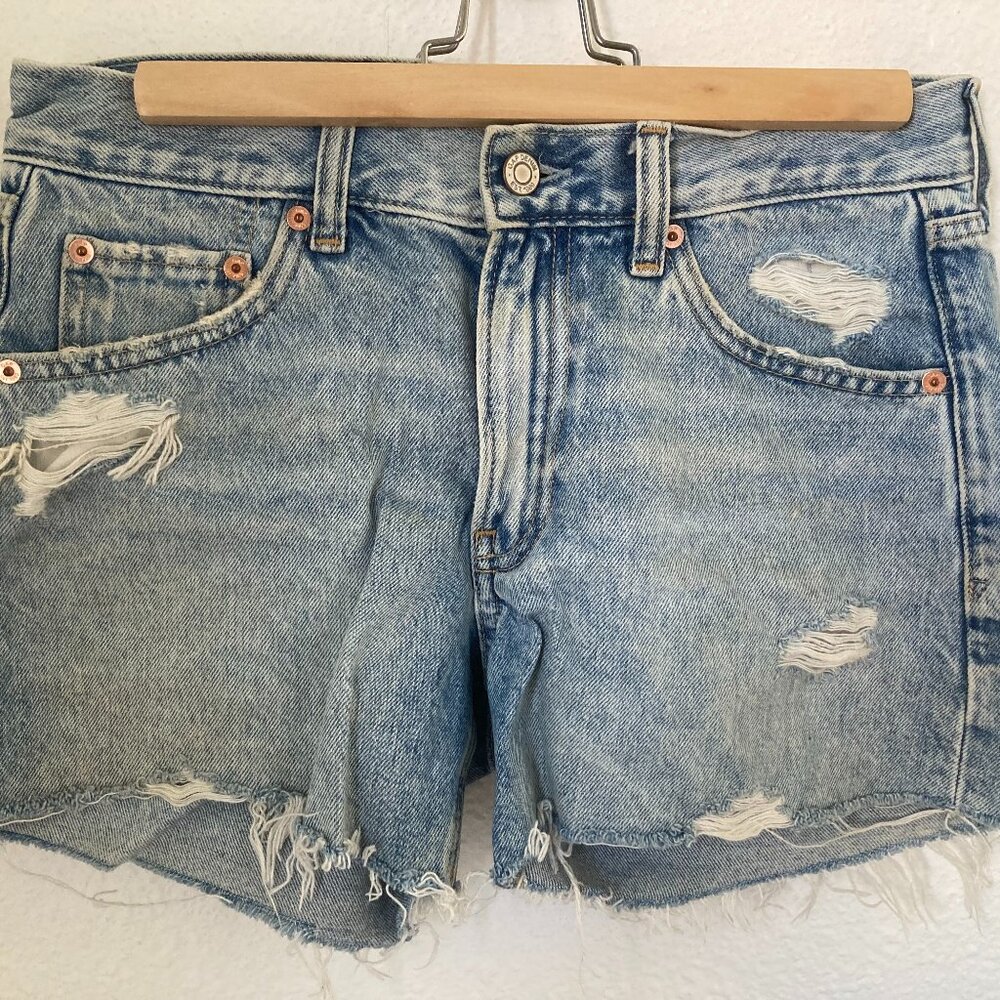 GAP Low Rise Stride Denim Shorts, 2R